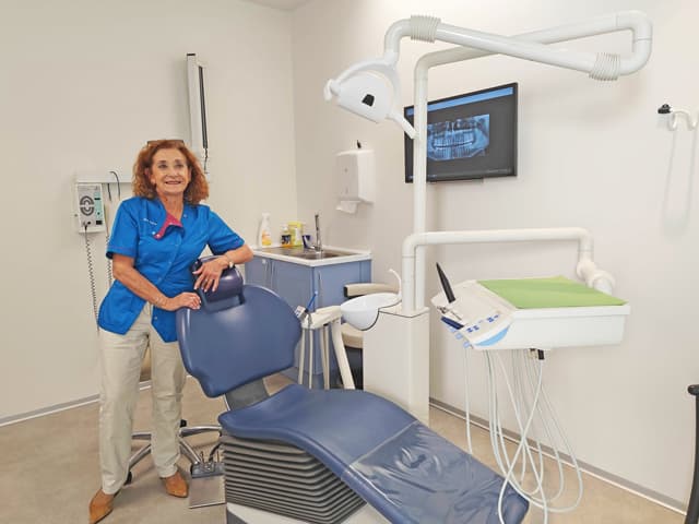 Odontología, ortodoncia y prótesis dentales en Ourense